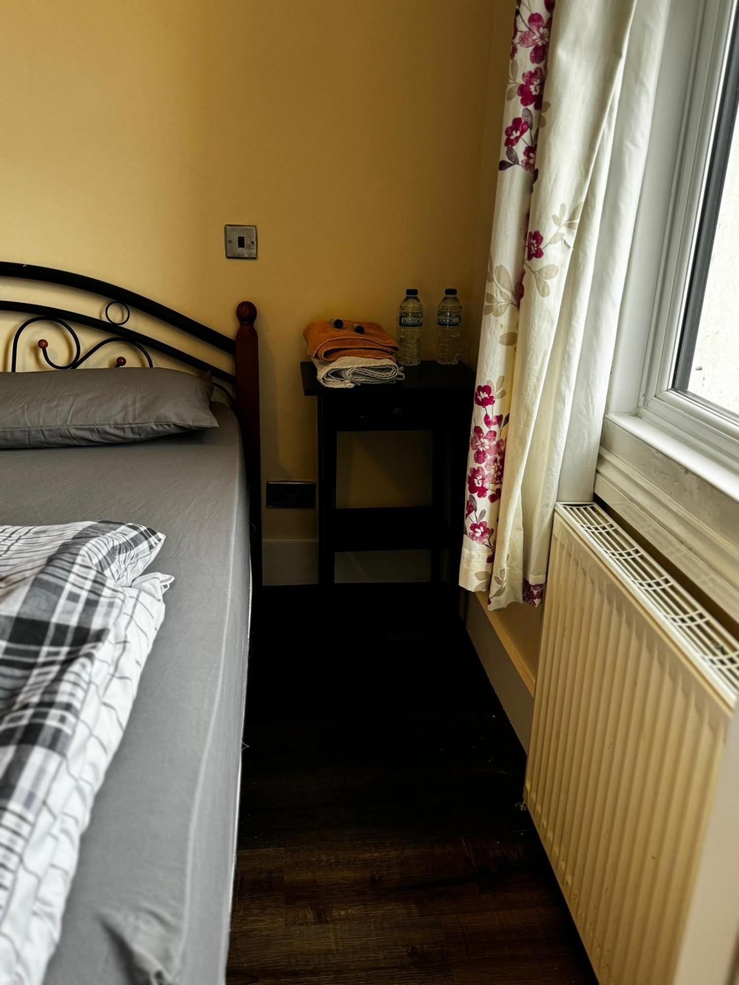 Nice And Pleasant Thornton Heath エクステリア 写真