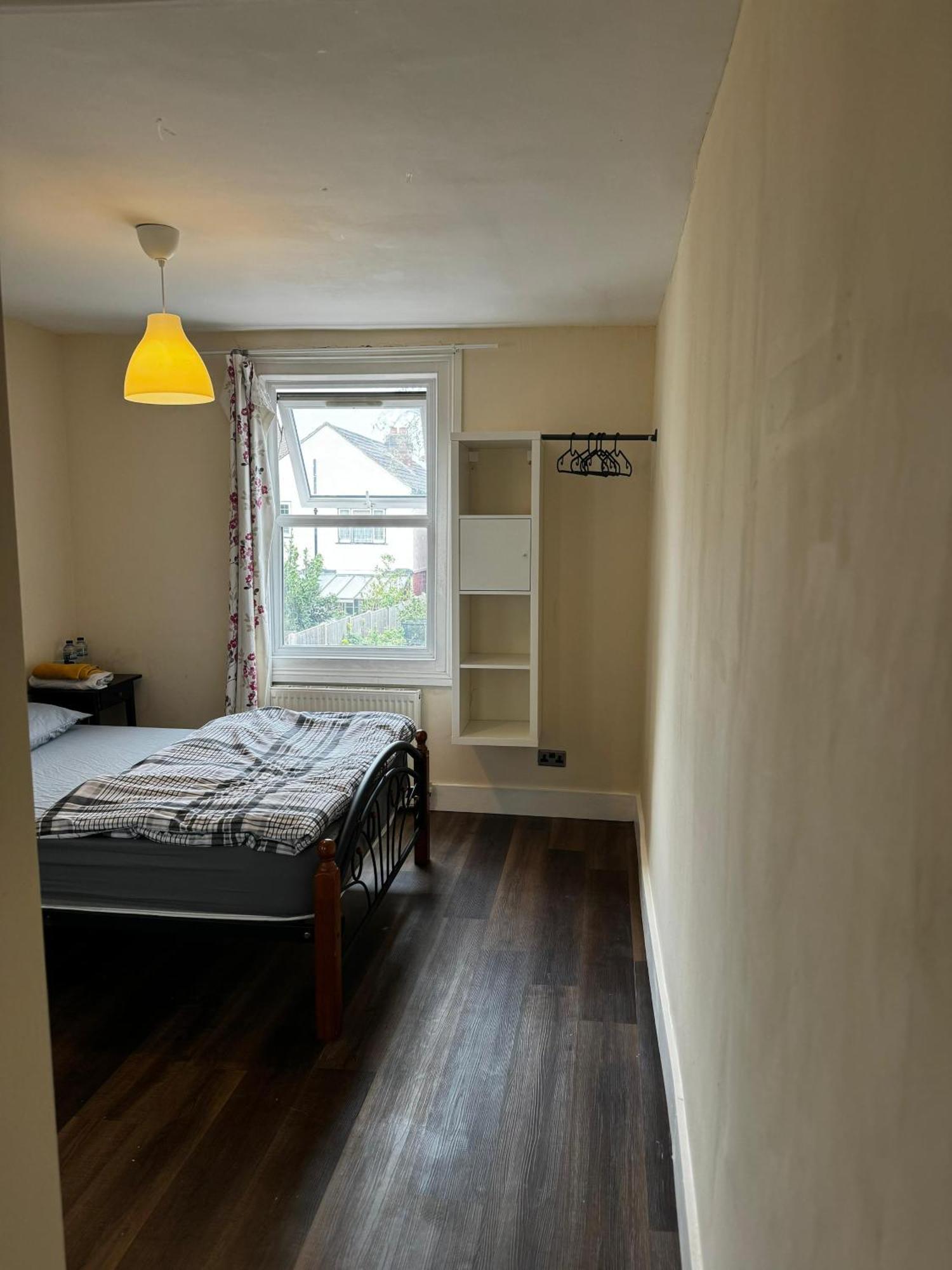 Nice And Pleasant Thornton Heath エクステリア 写真